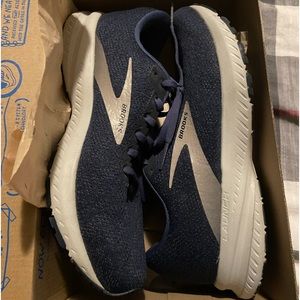 Brooks Launch 7 running shoes used once . Size 8.5 Mens 9.5 womens still in box